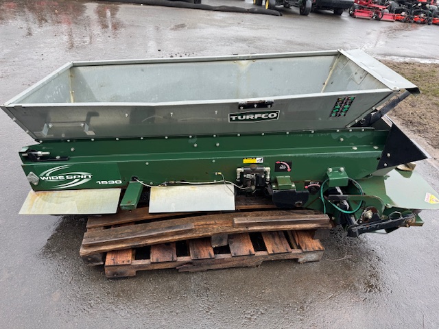 turfco Widespin 1530 Broadcast Utility Mounted Top Dresser
