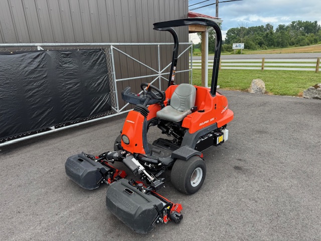 2014 Jacobsen Eclipse 322 Hydraulic-Free 2WD Diesel Riding Greens Mower