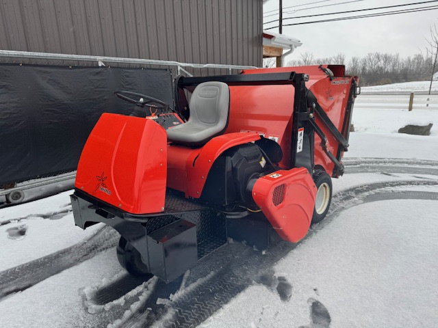 smithco Sweepstar 48H Turf and Field Sweeper