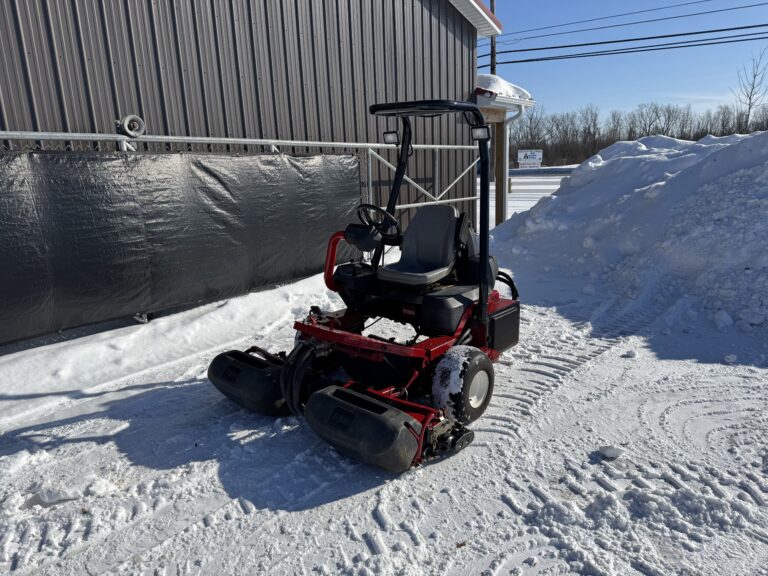 2009 Toro Greensmaster 3250 Diesel 3WD Greensmower