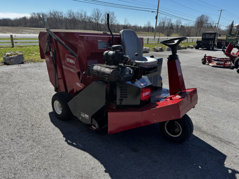 2006 Toro 4800 Turf Sweeper